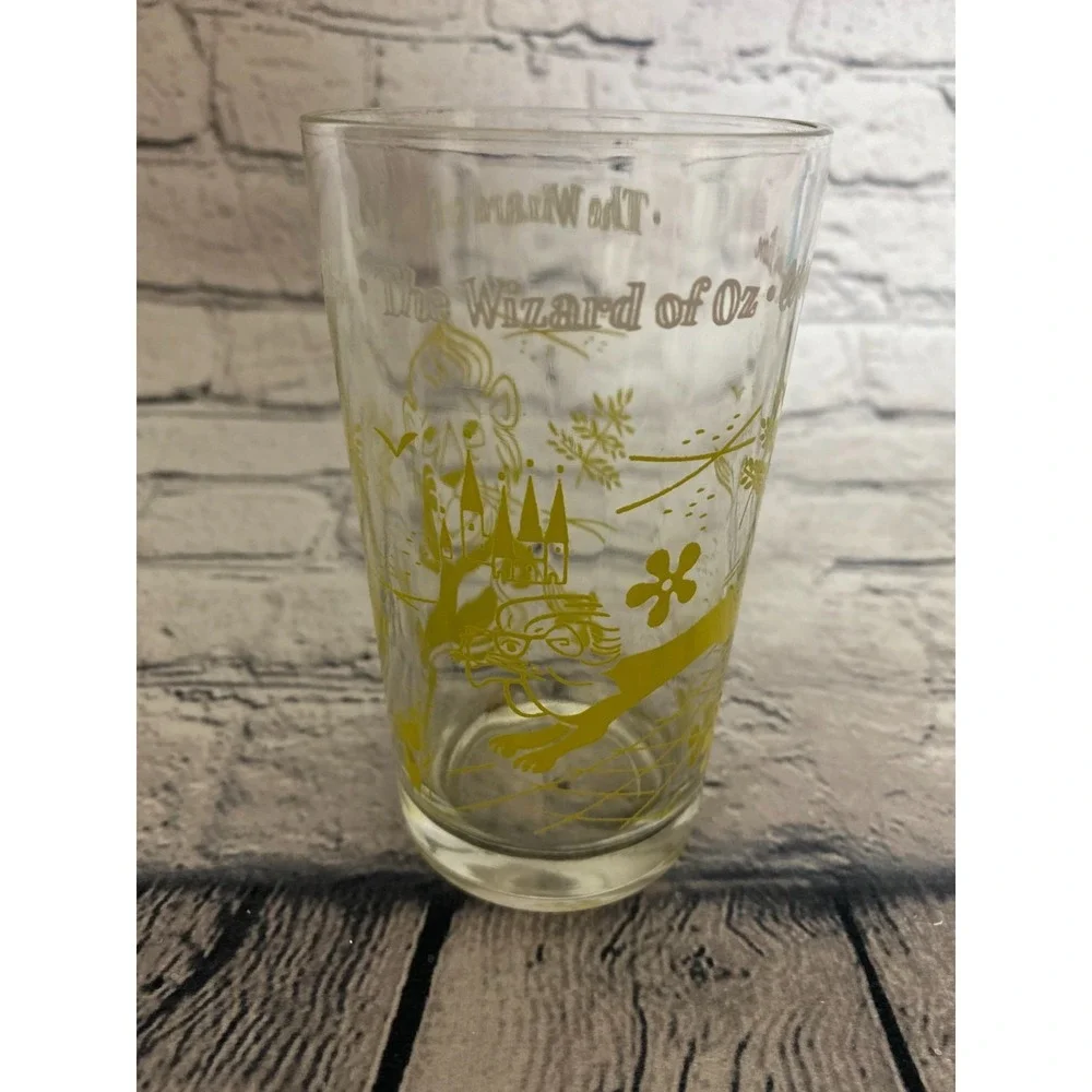 Vintage Swift Peanut Butter Wizard of Oz Glass Tumbler Cowardly Lion